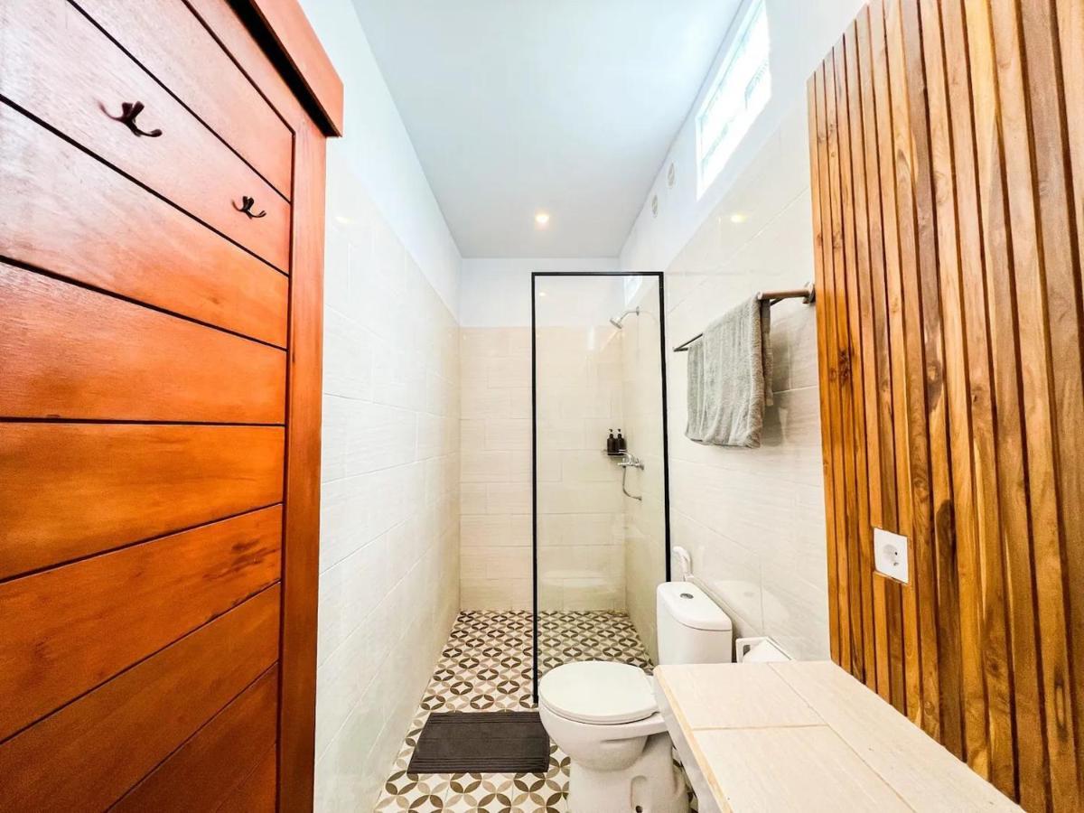 Island Boy Guest House Canggu Exterior foto